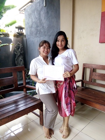 Reeva Bali Spa School Student